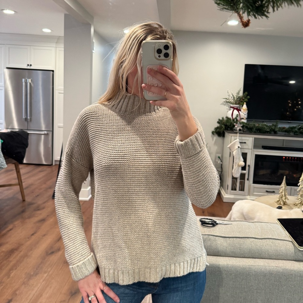 Marine Layer Sweater Medium